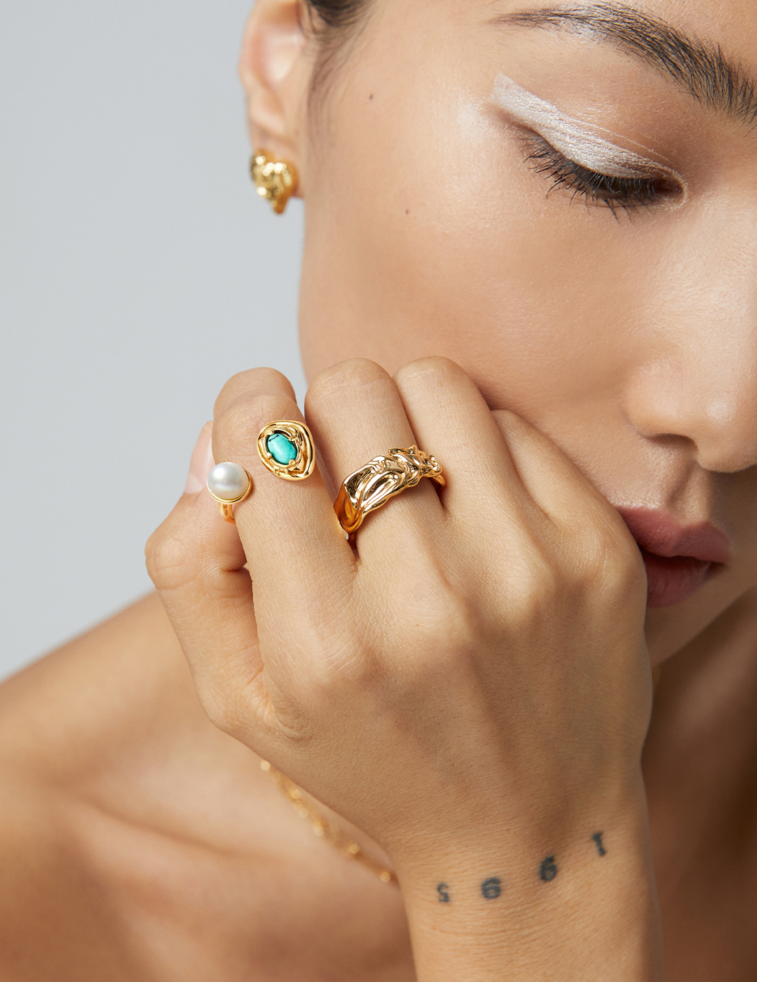 Two-tone ring